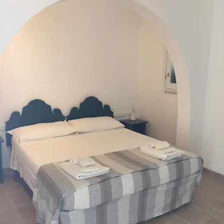 Ferienwohnung Scogliera Del Gabbiano Santa Maria di Leuca Exterior foto
