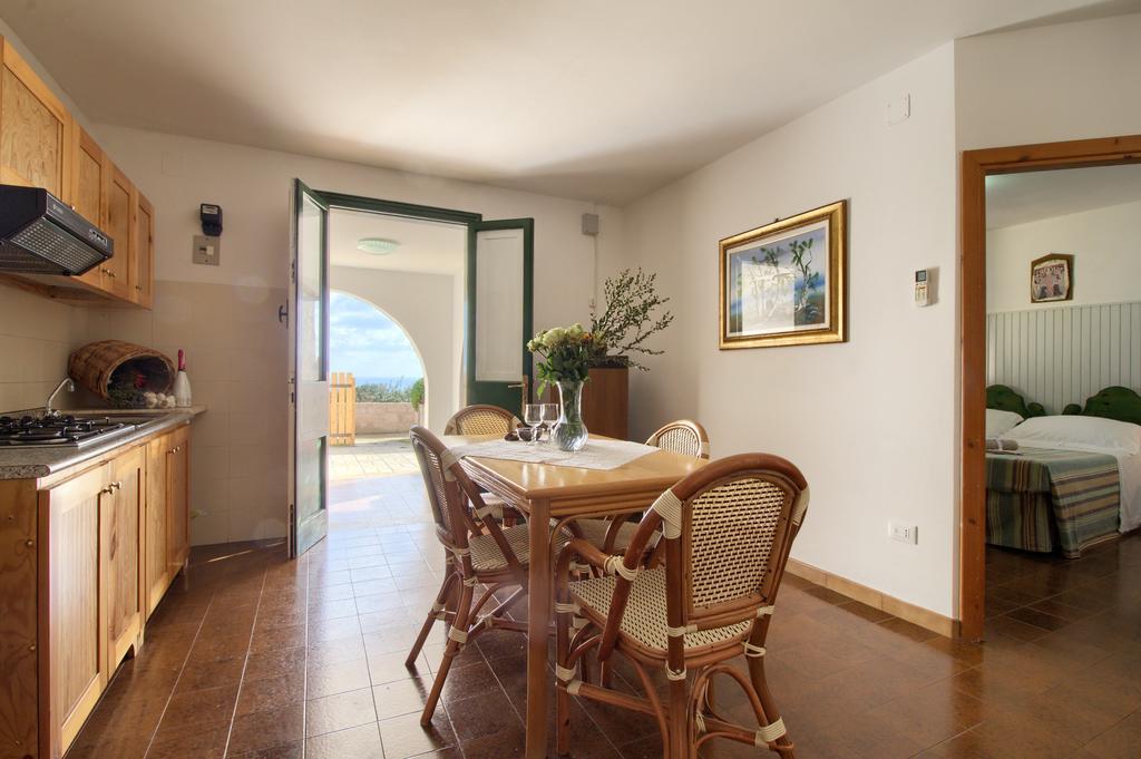 Scogliera Del Gabbiano Apartment