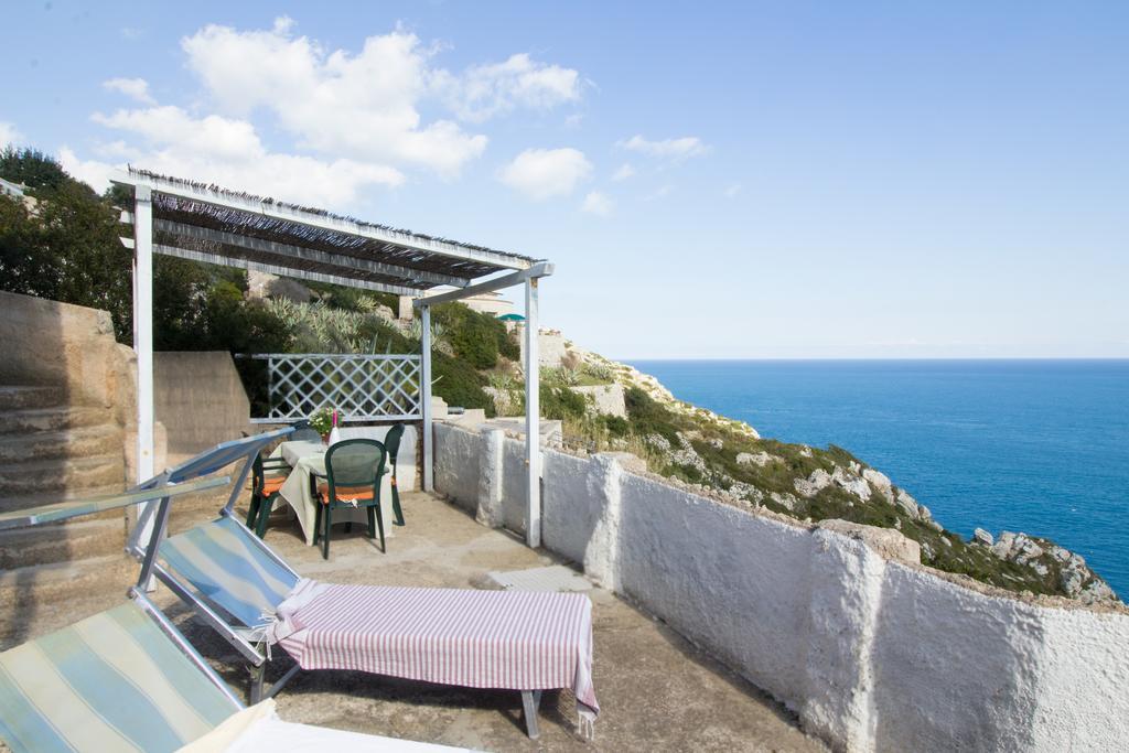 Scogliera Del Gabbiano * Santa Maria di Leuca